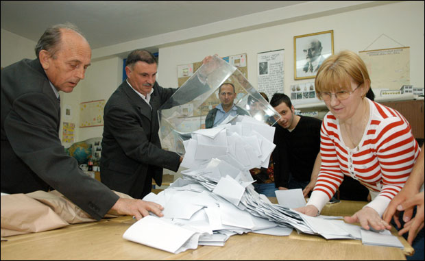 За чуваре кутија 266 милиона